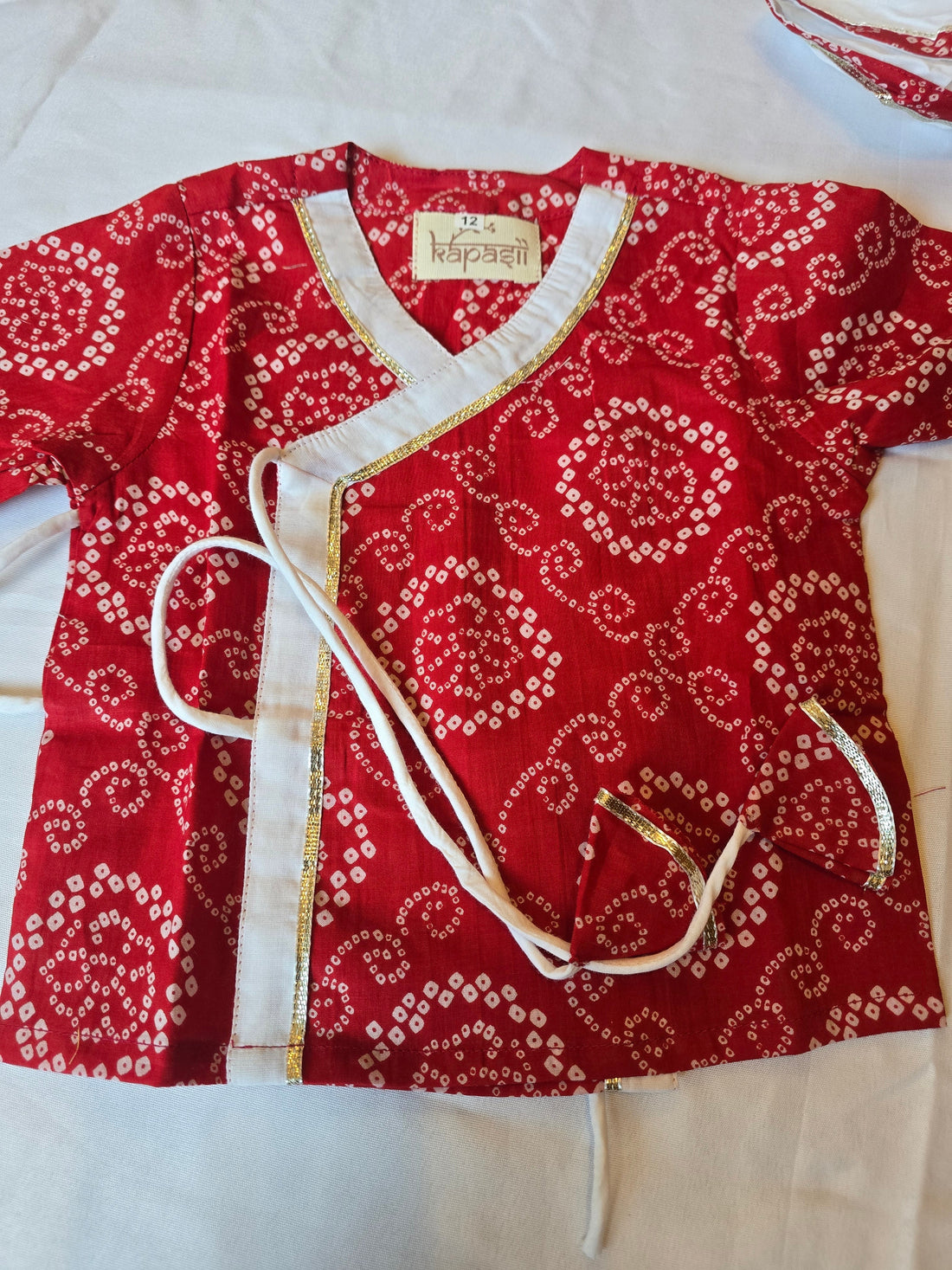 Ladoo infant anghrakha baby set- red bandhani
