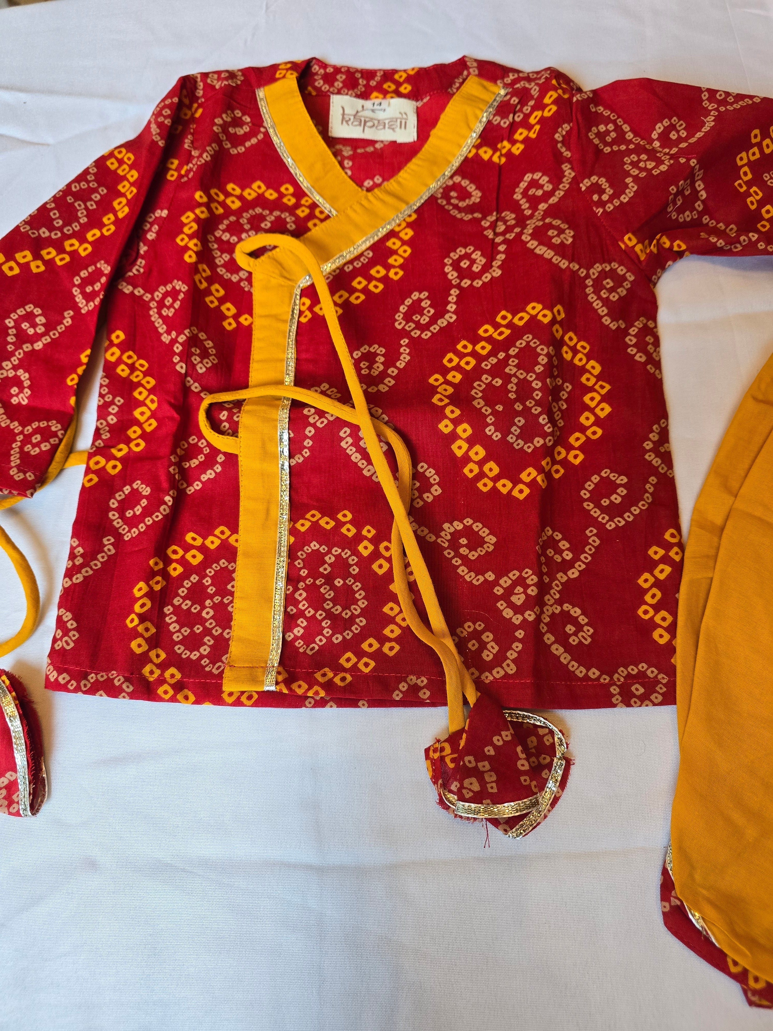 Ladoo infant anghrakha baby set- red and yellow bandhani