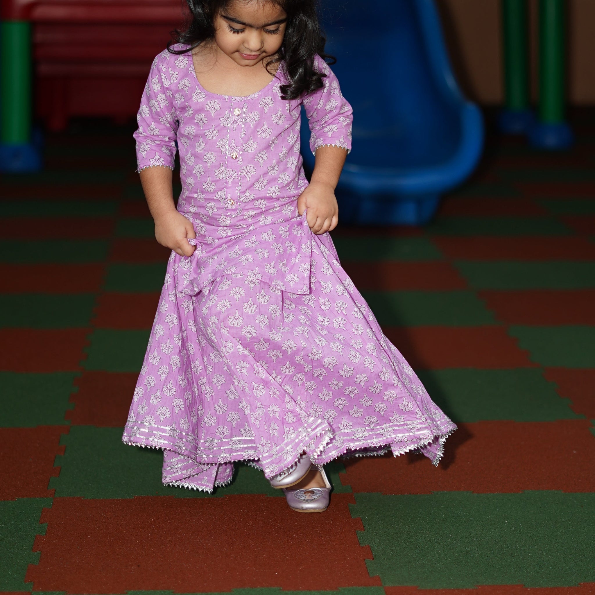 Tara Orchid lehenga kurta set