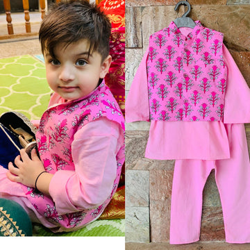 Kapasii Samrat  kurta pajama and jacket set