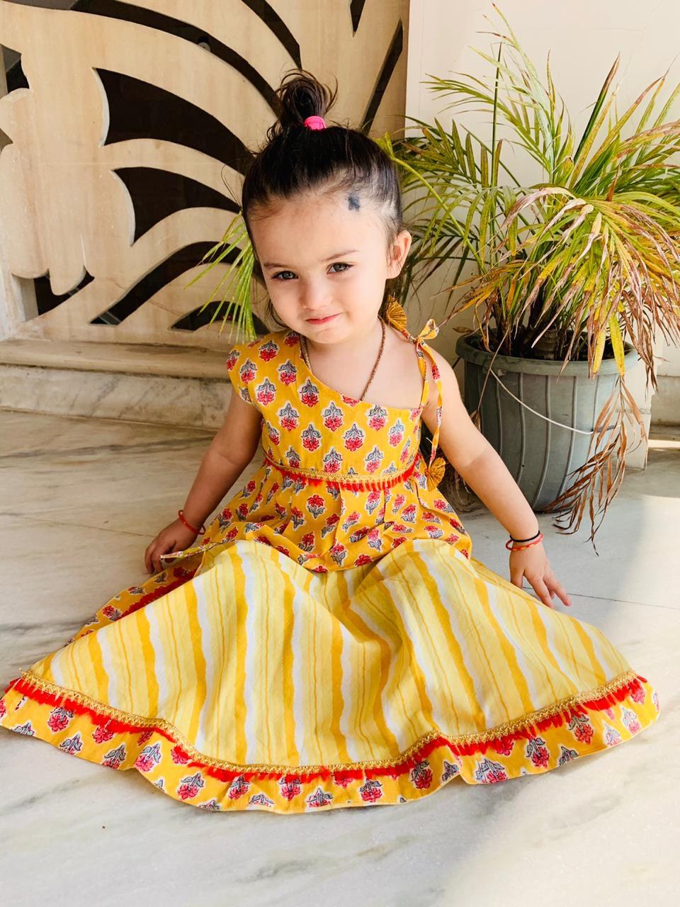 Dandelion yellow - princess ethic wear