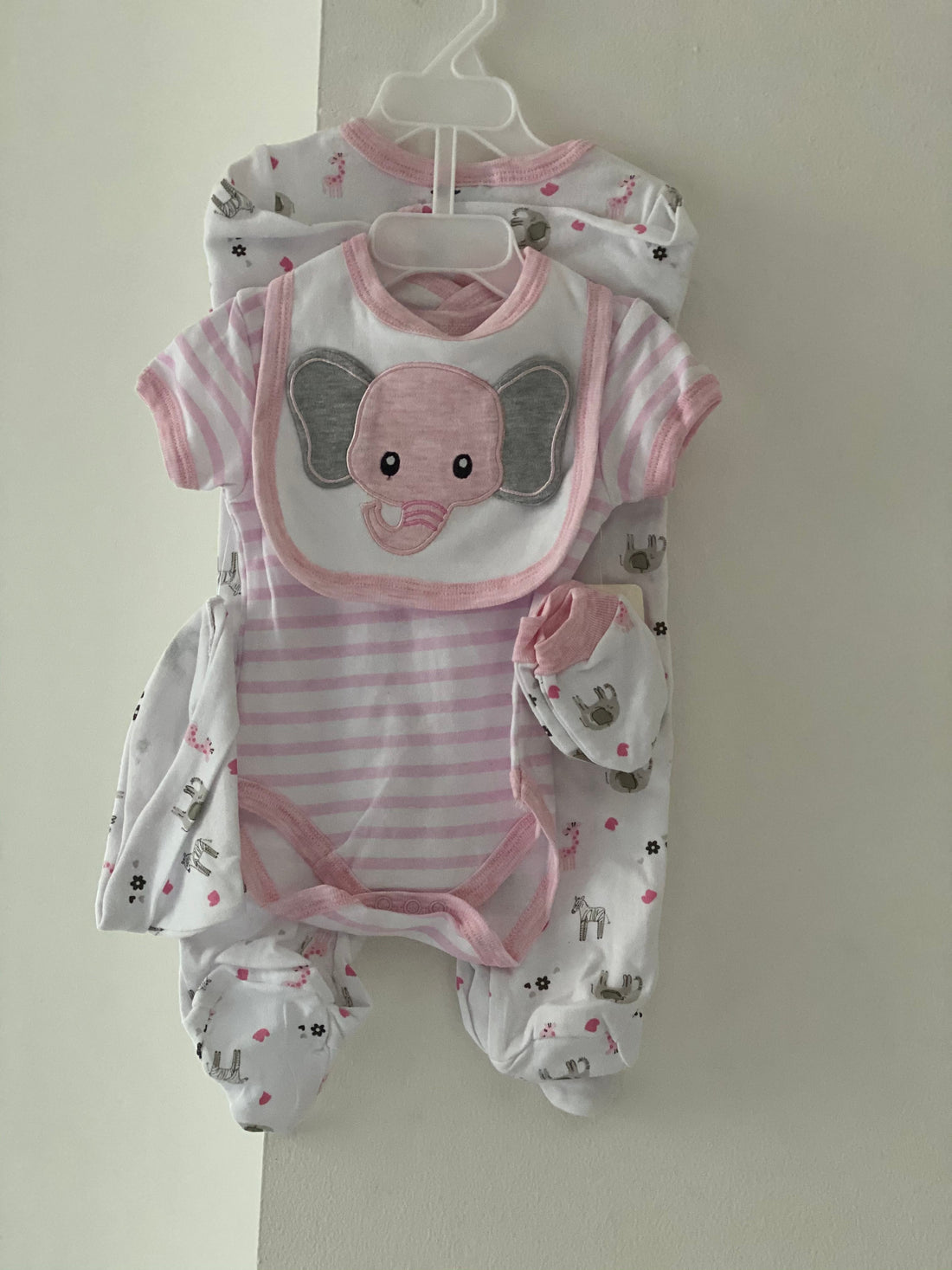 Ela the elephant -5 pc organic new born set