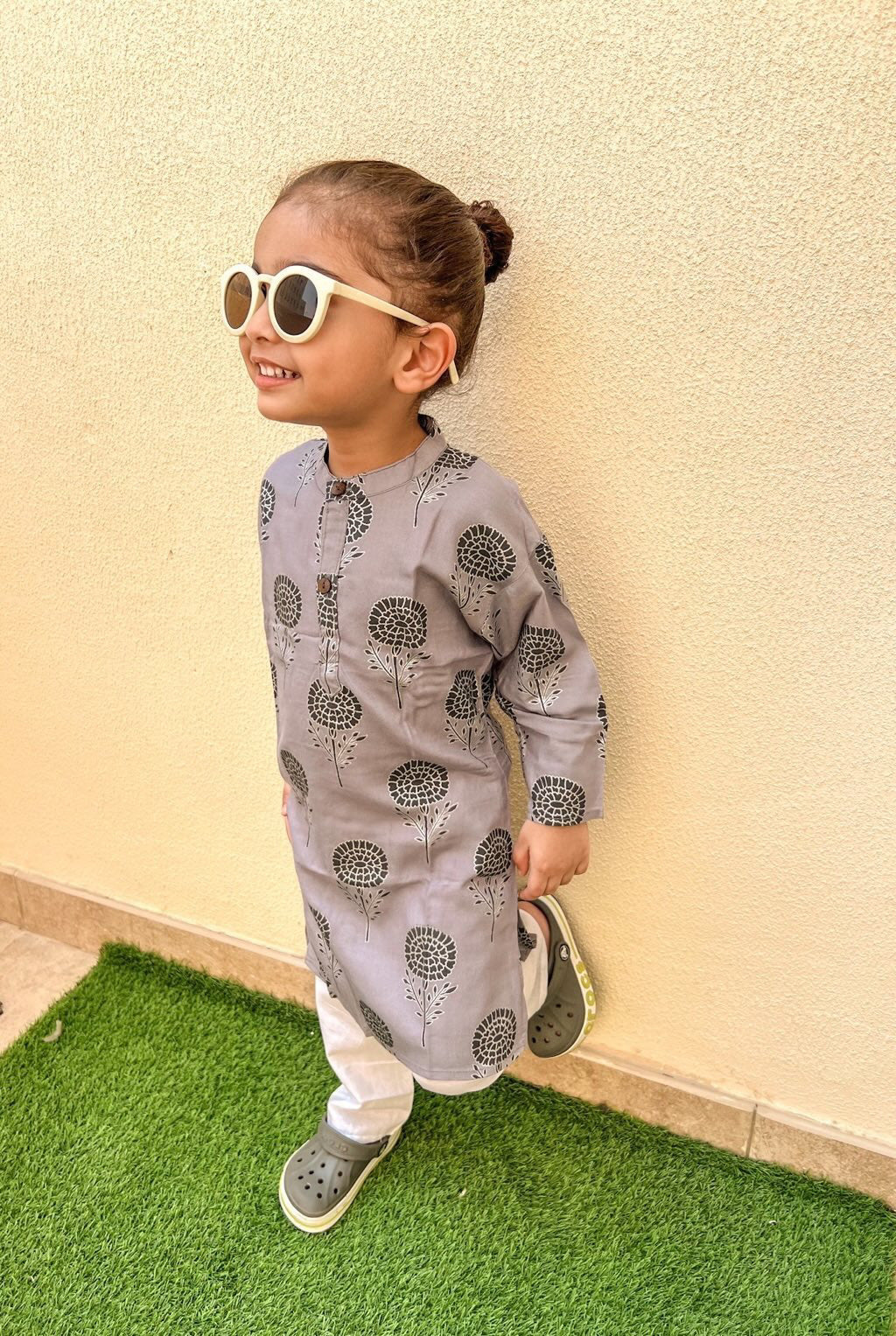 Kapasii Nawab of old town mul mul kurta pajama set